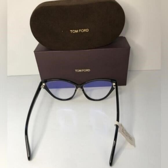 New Original TOM FORD FT5729 - B/V 001 This cat eye optical comes in a shiny - Picture 6 of 9